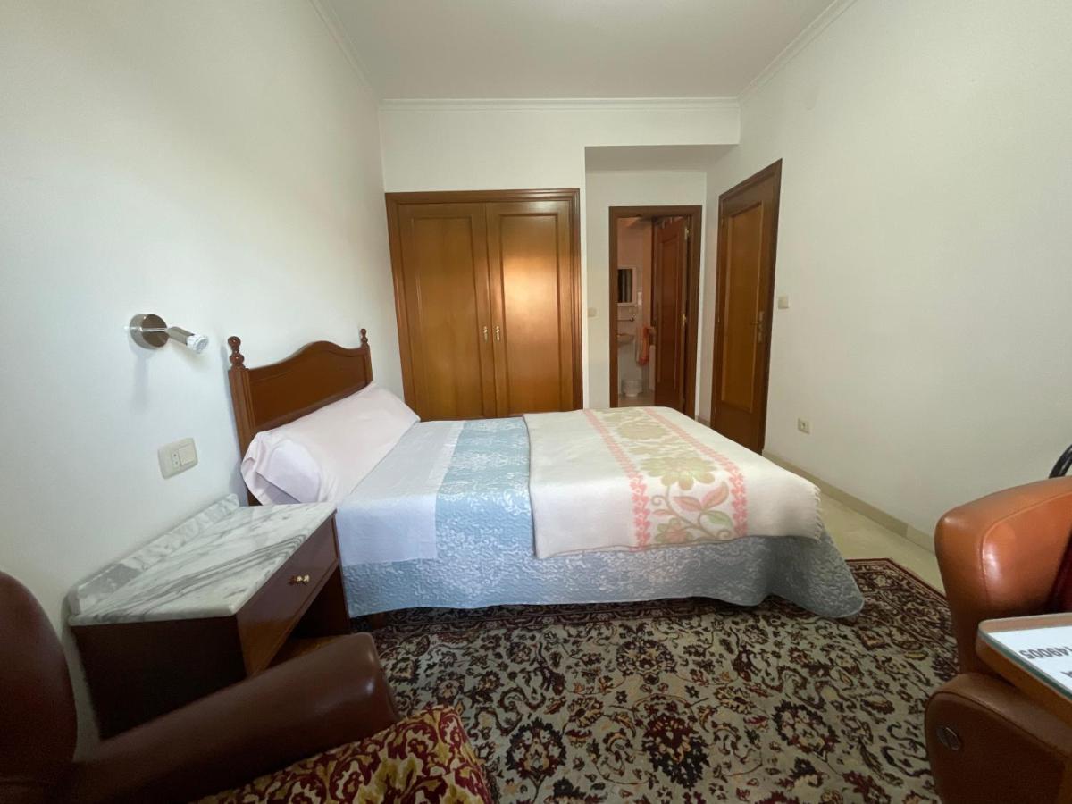 Residencia Universidad Ουρένσε Εξωτερικό φωτογραφία