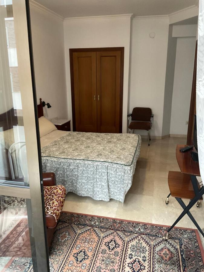 Residencia Universidad Ουρένσε Εξωτερικό φωτογραφία