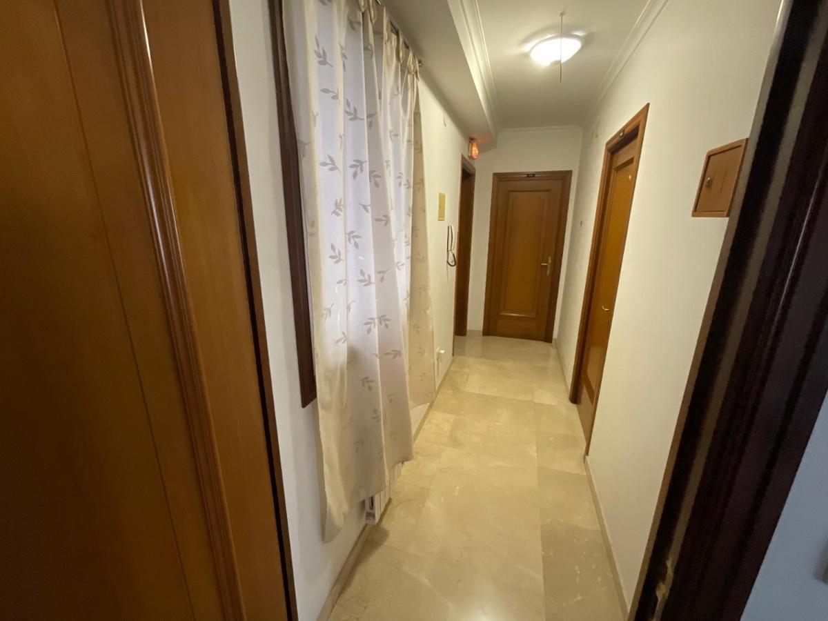 Residencia Universidad Ουρένσε Εξωτερικό φωτογραφία