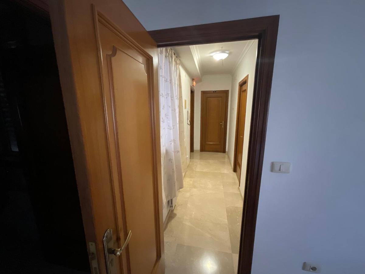 Residencia Universidad Ουρένσε Εξωτερικό φωτογραφία