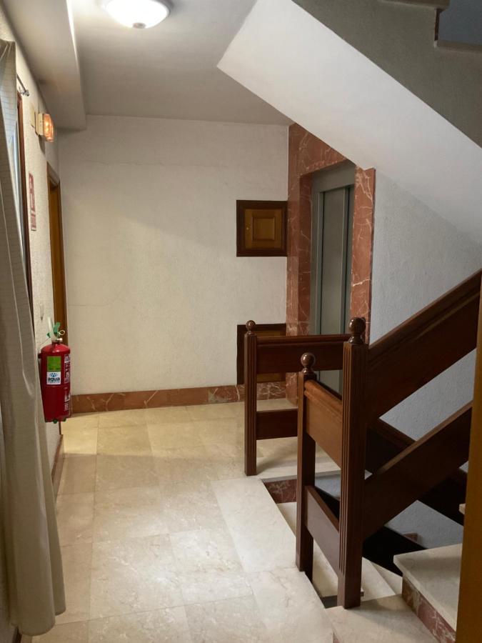 Residencia Universidad Ουρένσε Εξωτερικό φωτογραφία